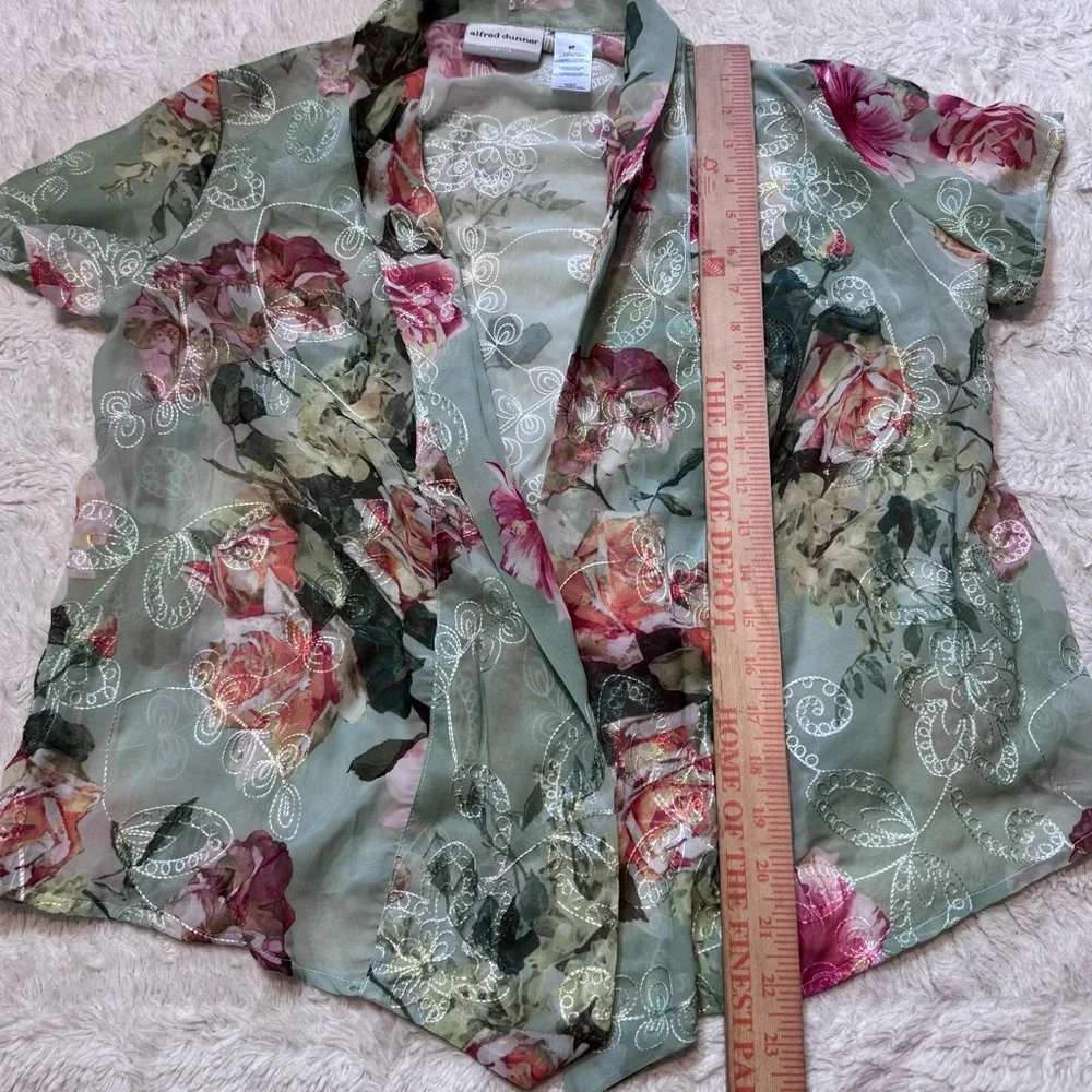 Floral Embroidered Sheer Cardigan Size 6 Petite Cottagecore Boho open front - Picture 3 of 5